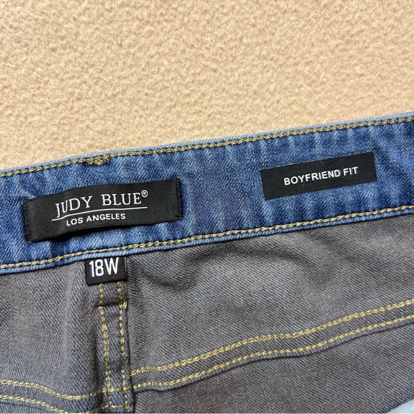 Judy Blue Jean Shorts Womens 18W Plus Denim Boyfriend JB88208 Cut Off - Picture 6 of 8